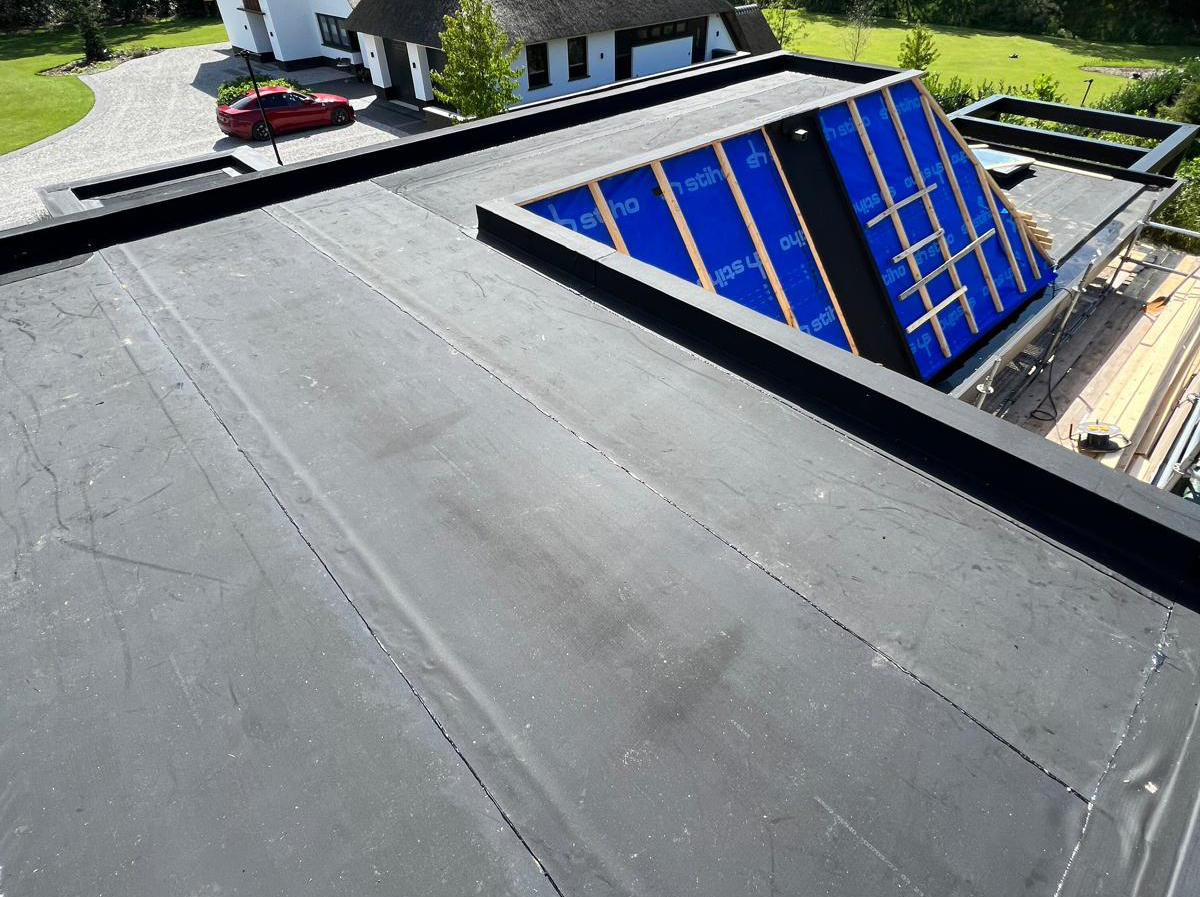 Dakdekker in Zeewolde